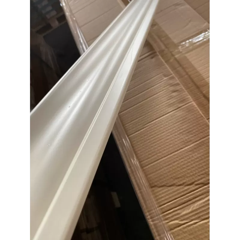 King Doors RAL9010 ar minimāliem defektiem