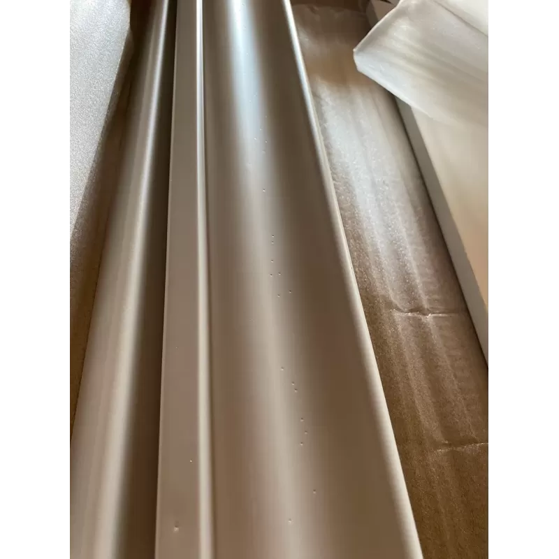 King Doors RAL9010 ar minimāliem defektiem