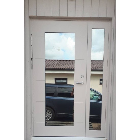 Entrance metal doors for the House MXB-6