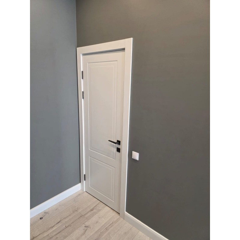 Krāsotas durvis VERONA RAL 9003