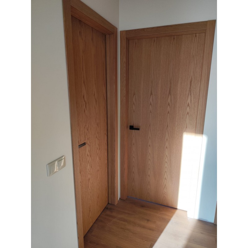 Interior doors are veneered OAK LINE DSP