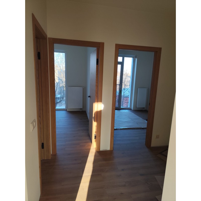 Interior doors are veneered OAK LINE DSP