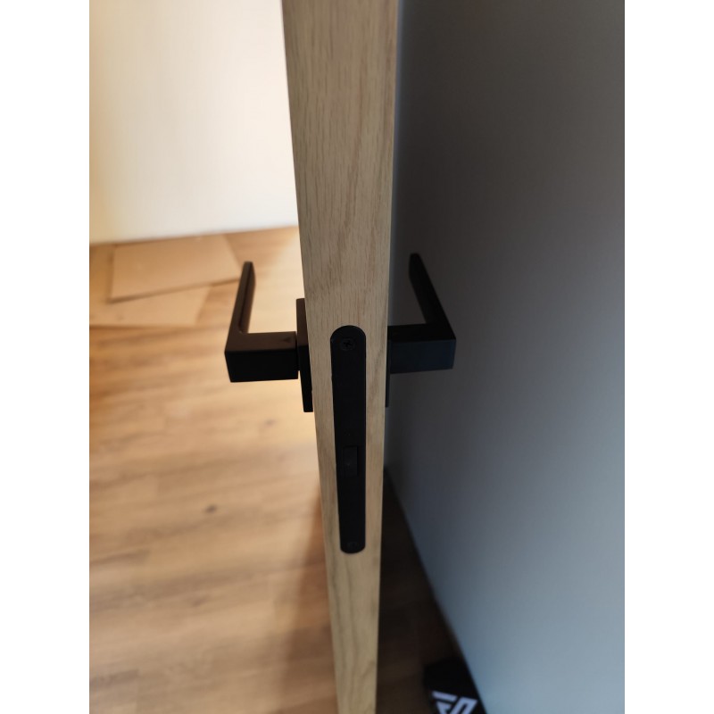 Interior doors are veneered OAK LINE DSP