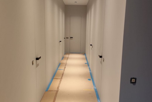 Mūsdienīgas slēptās durvis no PROFDOORS