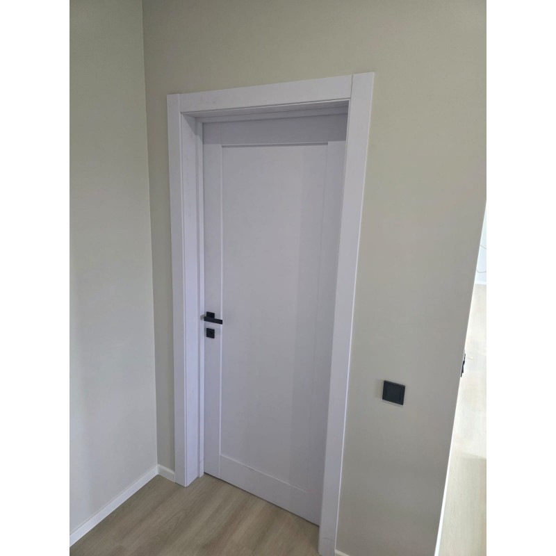 Iekšdurvis ar PVC pārklājumu Sofia White ( augstums ar aplodam 2120mm) Iekšdurvis ar PVC pārklājumu Sofia White ( augstums ar aplodam 2120mm)