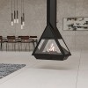 Traforart Equil Central trīsstūrveida piekarināmais dizaina kamīns