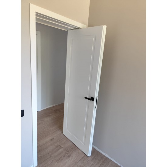 Painted Doors HUGO MONOB RAL 9003 REVERS