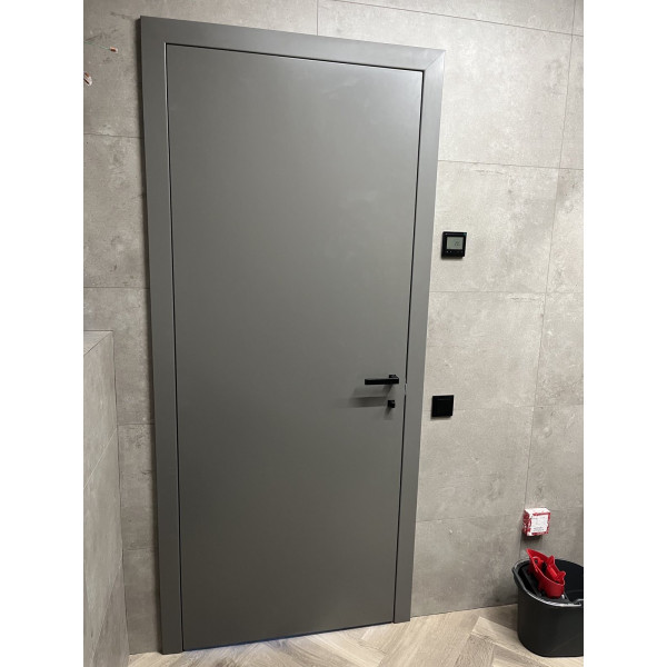 Krāsotas durvis MONTARO REVERS RAL 9003