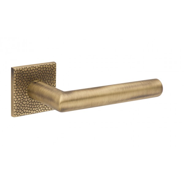 Ручка TUPAI 4002 Q5S TEXTURE 1 77 Polished Bronze Ручка TUPAI 4002 Q5S TEXTURE 1 77 Polished Bronze